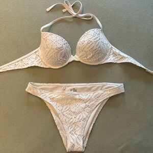 Women’s bathing suit